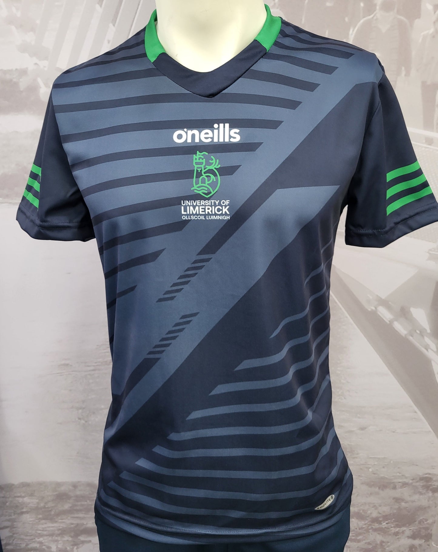 O'Neill's UL Navy/ Green Training Jersey