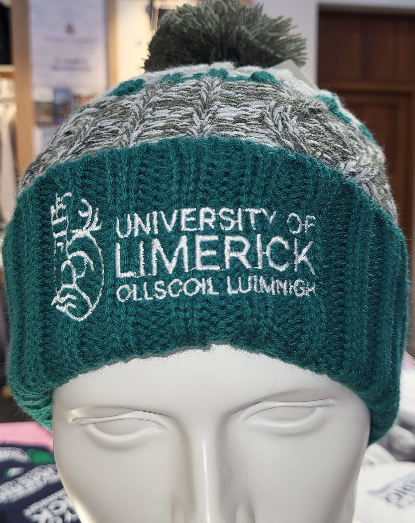Knitted Cool UL Hat with Bobble
